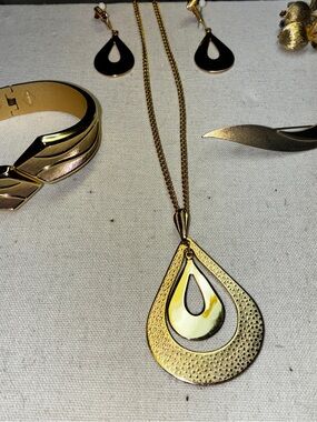 Sarah Coventry Vintage Golden Goddess Glamour Lot!